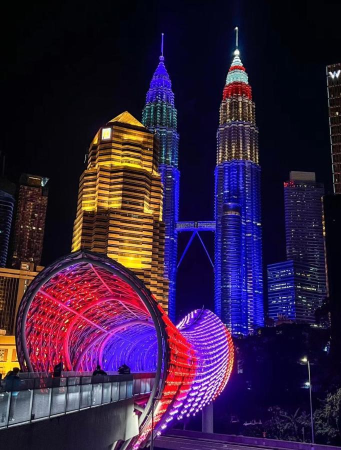 Calm Sojourn, Sky Suites Klcc Kuala Lumpur Extérieur photo